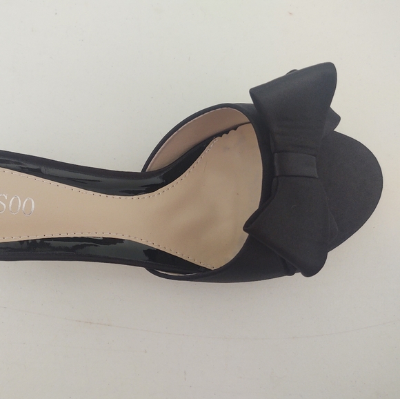 Shoes - Picture 5 of 6